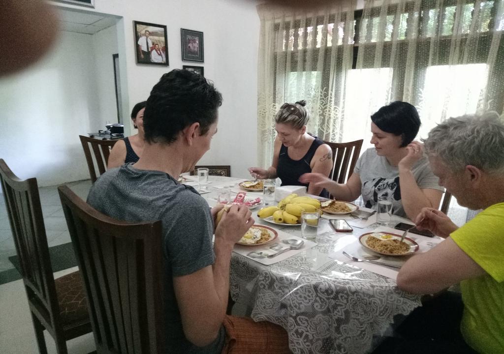 ネゴンボ House Of Seya Bed & Breakfast エクステリア 写真